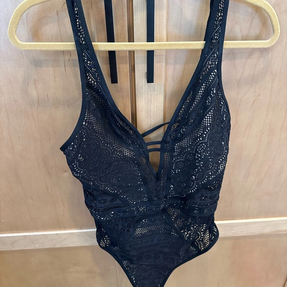 Lace/crochet one piece beautiful Becca swim - Picture 2 of 4
